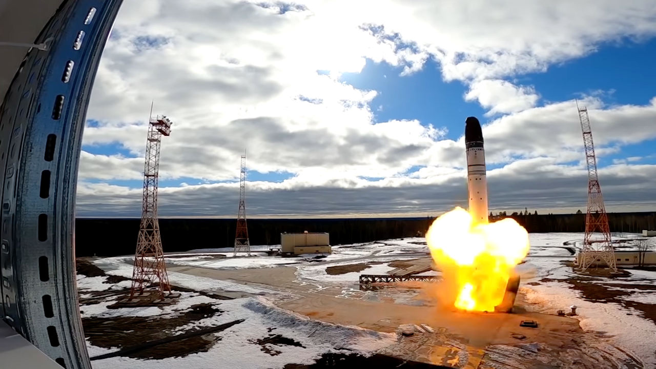 Новите балистични ракети "Сармат" вече са на бойно дежурство в Русия