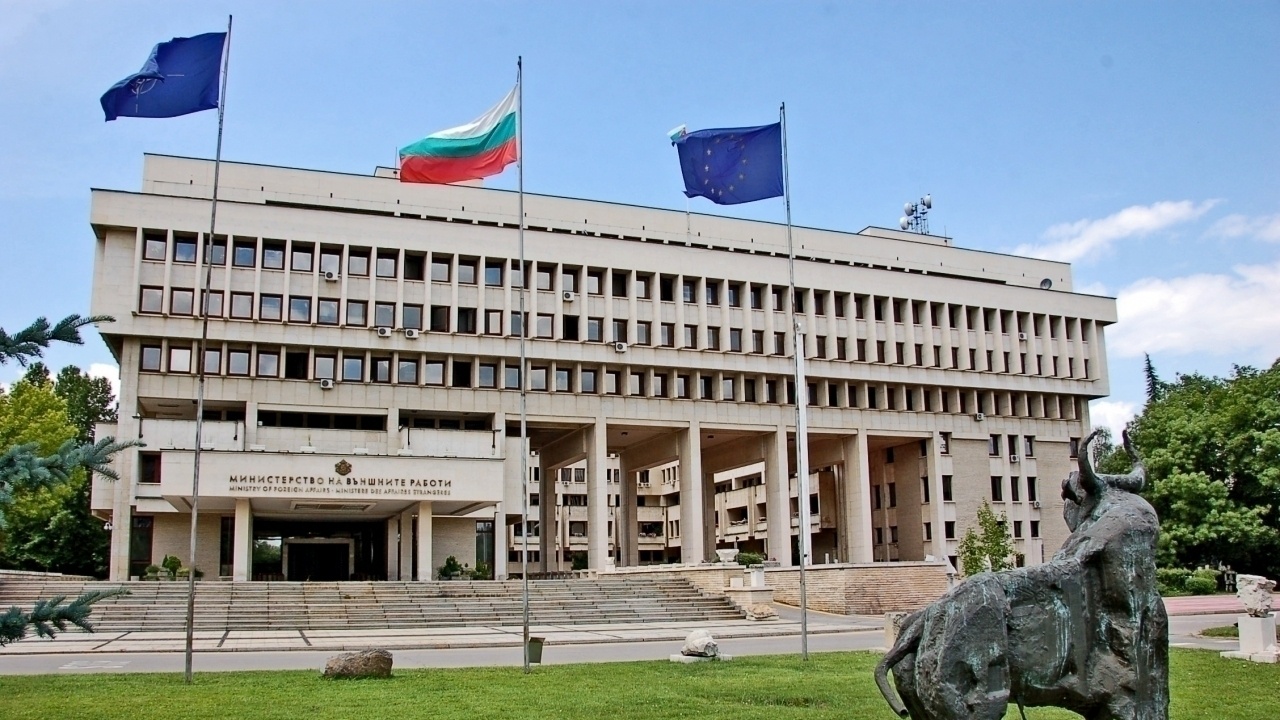 Мария Габриел ще валидира пощенска марка за 120 г. дипломатически отношения България-САЩ