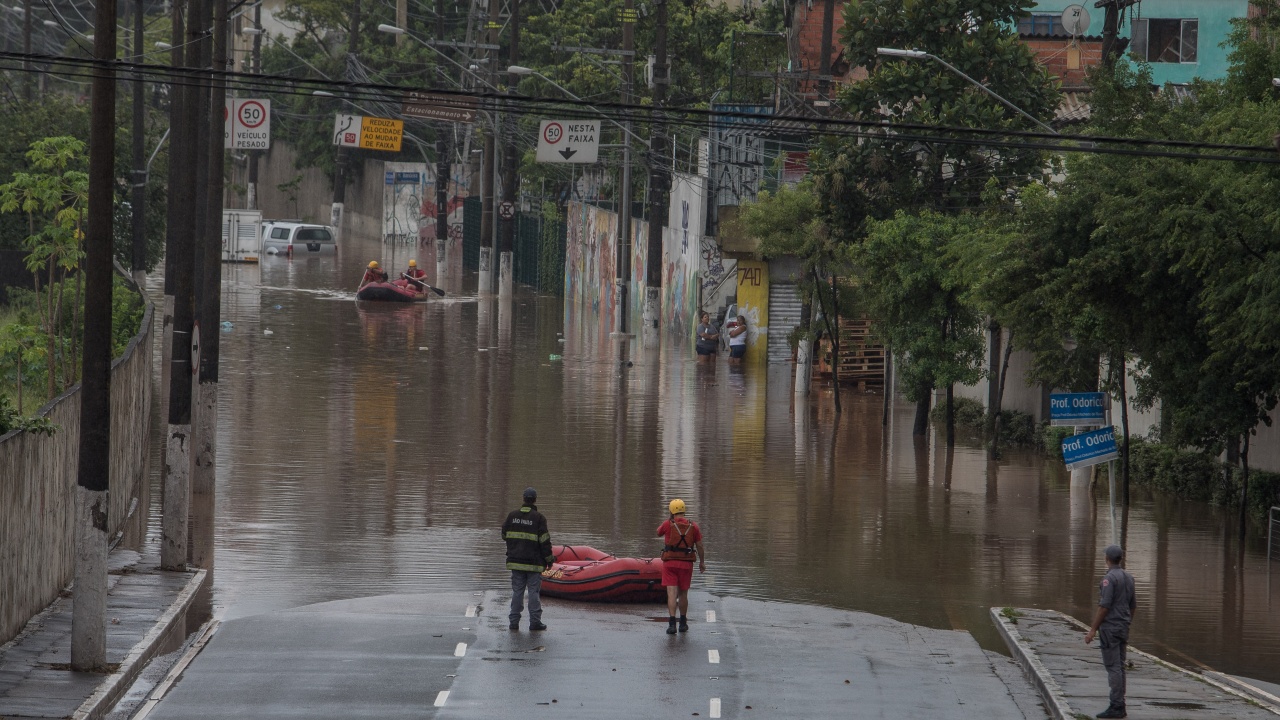 36 са жертвите след силната буря в Бразилия