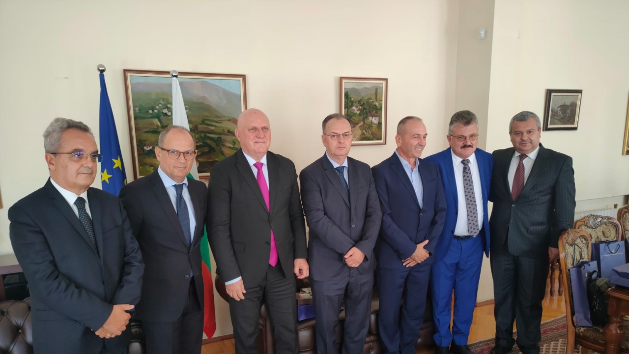Министър Галин Цоков се срещна с ректорите на най-големите университети в Албания