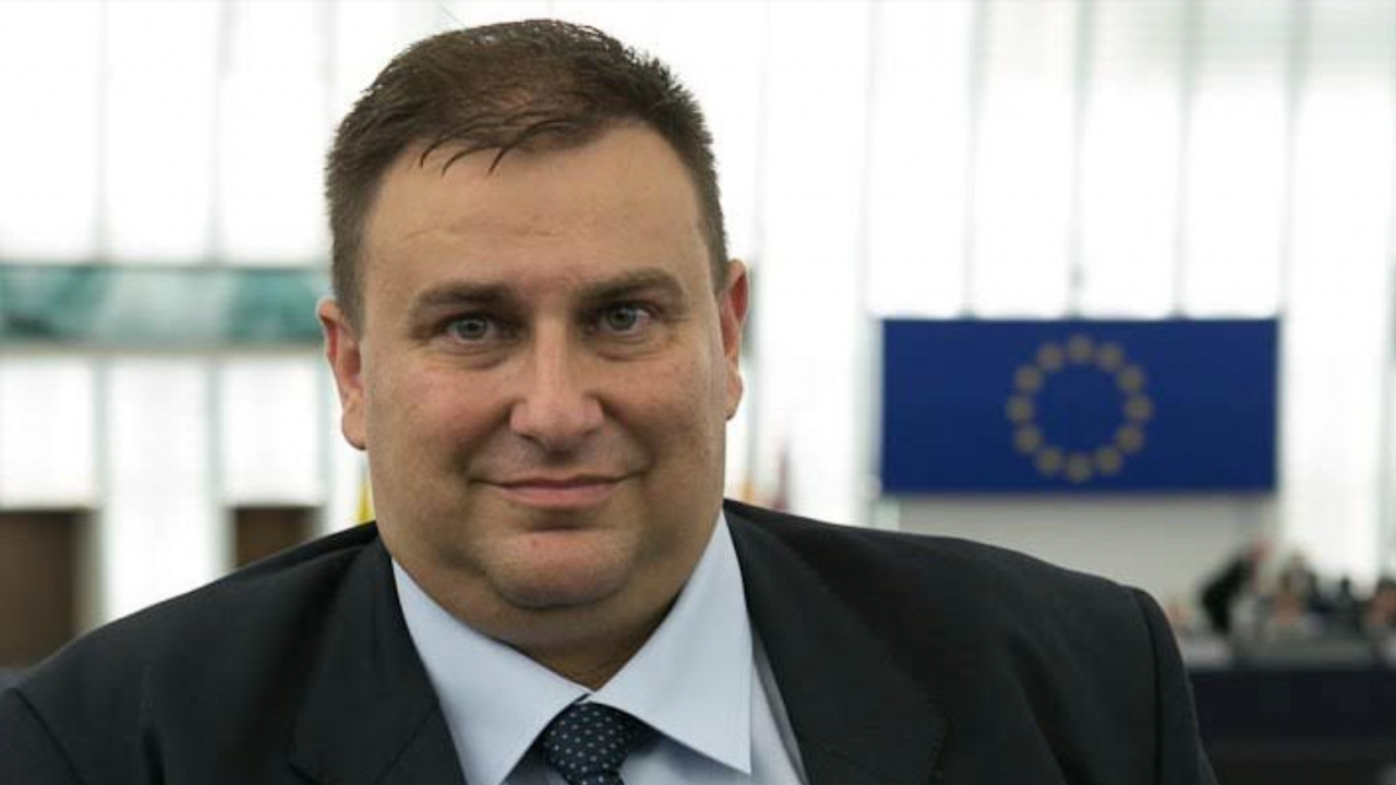 Емил Радев: Да отпаднат таксите за дружествения сертификат,  който се предвижда да бъде въведен в ЕС