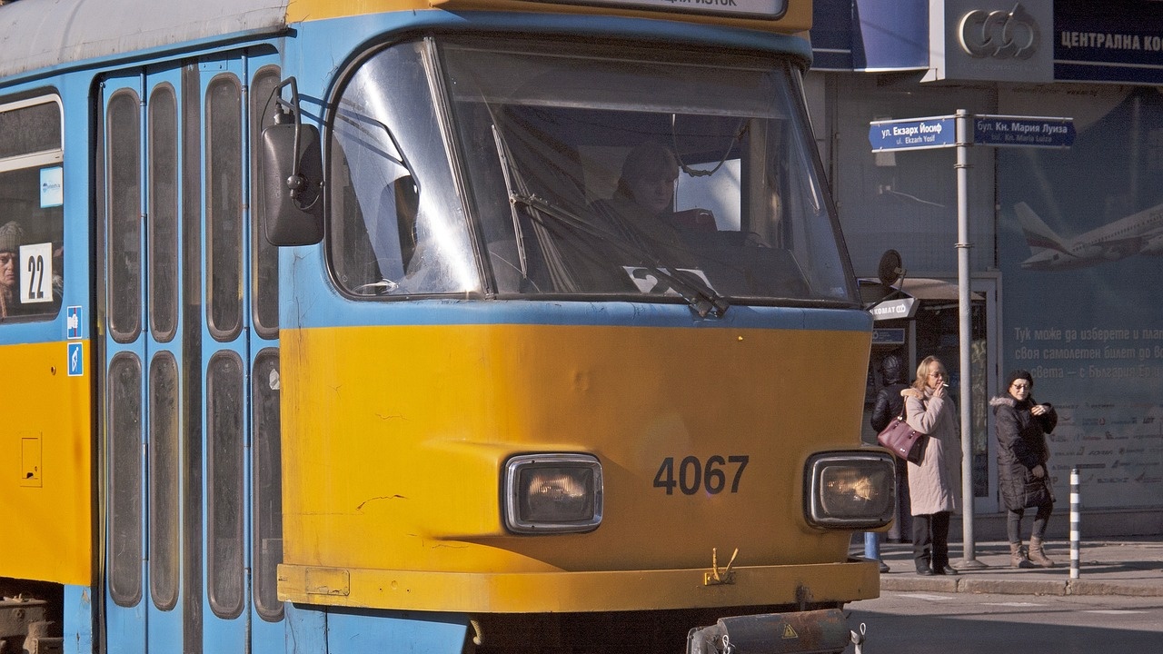 Заради ремонт: Промени в движението на някои трамваи в София