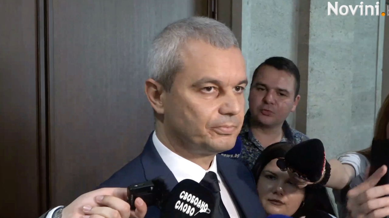 Костадинов поиска оставката на военния министър: Всички го знаят като Тагаренко или Тагарюк