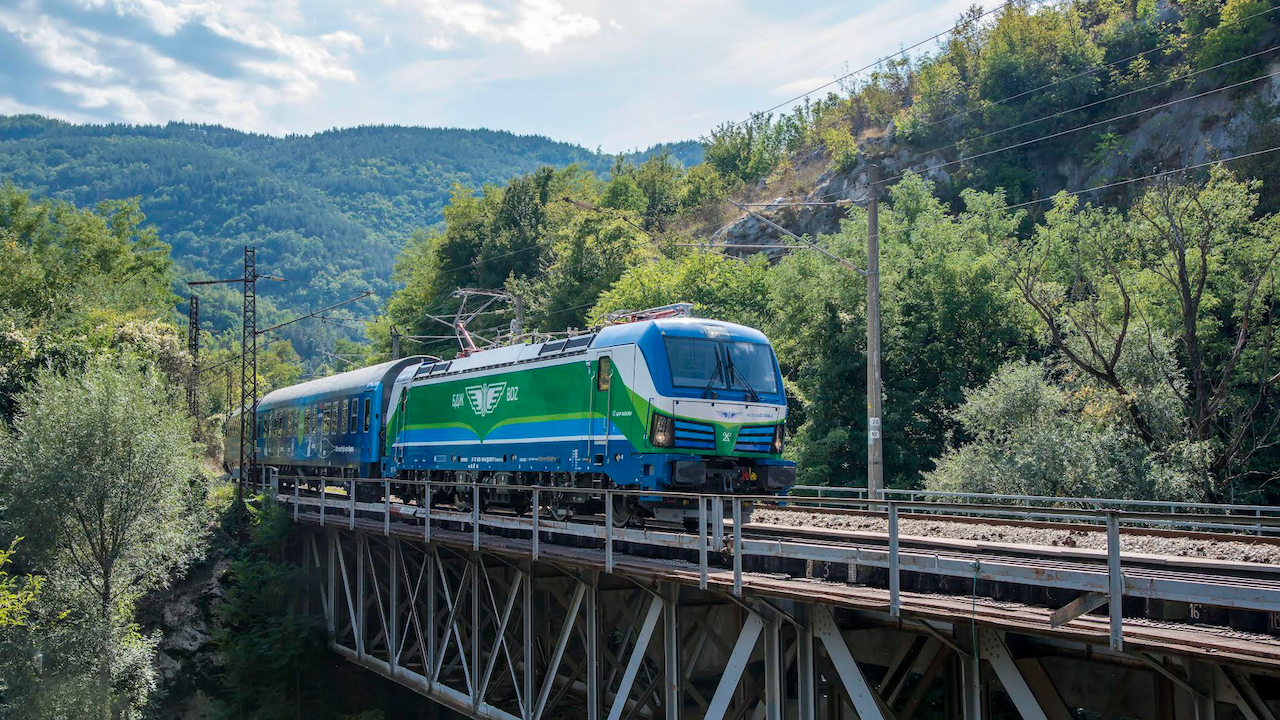 Любителите на жп транспорта в България с шанс да участват в европейски фотоконкурс