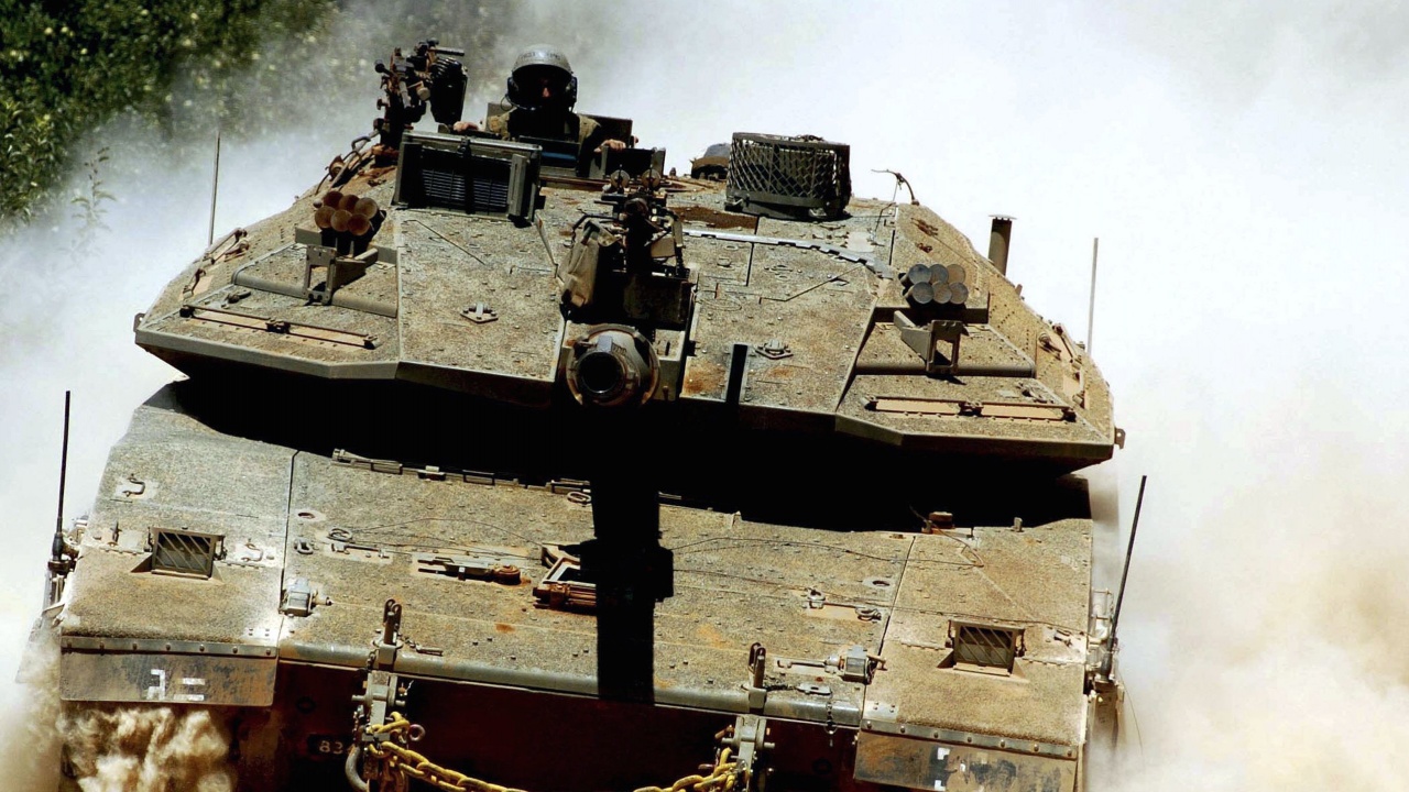 Израел: Наши танкове поразиха две съоръжения на сирийската армия на Голанските възвишения