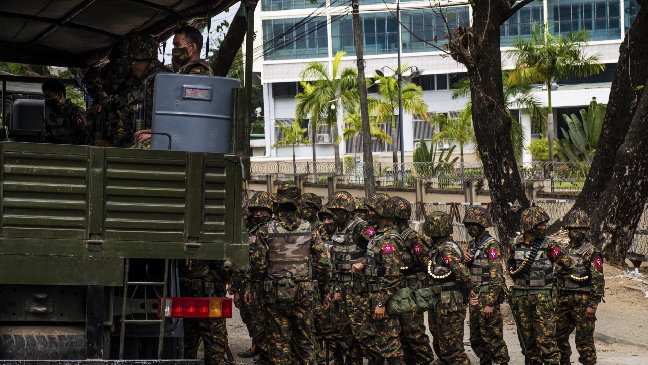 ООН: Хунтата в Мианма все по-често прибягва до масови убийства