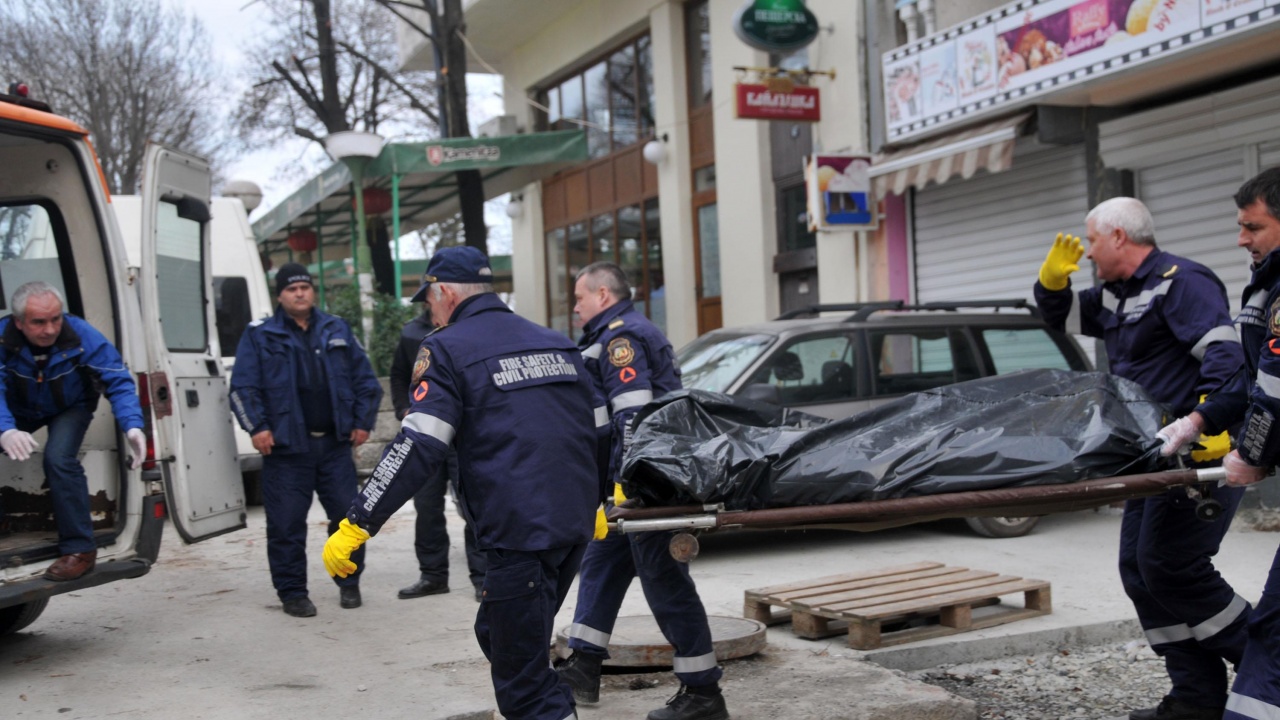 Откриха мъртъв 24-годишен мъж в центъра на Пловдив
