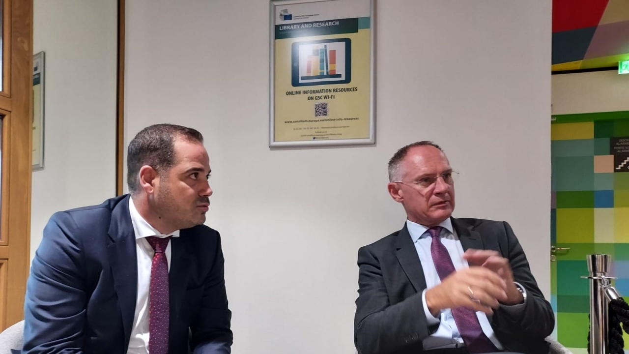 Калин Стоянов разговаря с вътрешния министър на Австрия за влизането на България в Шенген