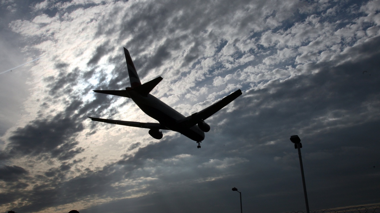 Масово подаване на сигнали за тревога от руски пътнически самолети