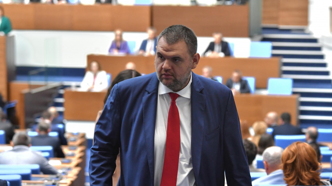 Делян Пеевски: Няма да подкрепим идеи на финансовия министър, ощетяващи бизнеса или българските граждани