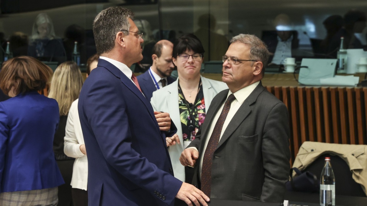 Министър Юлиян Попов участва в заседанието на Съвета на ЕС по околна среда в Люксембург