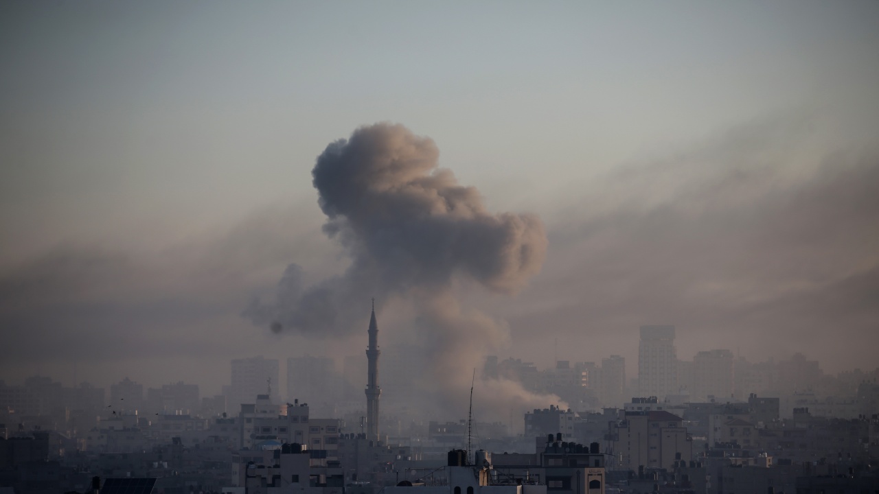 Израел нанесе удари срещу "терористични" цели на "Хизбула" в Ливан