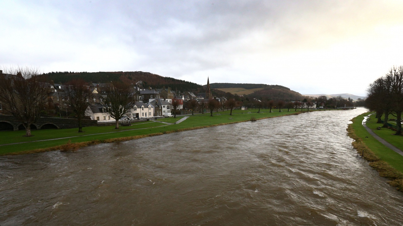 Бурята "Бабет" потопи Шотландия
