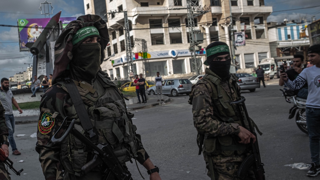 Инструкции за направа на химическо оръжие са открити в телата на терористи от Хамас, нападнали Израел
