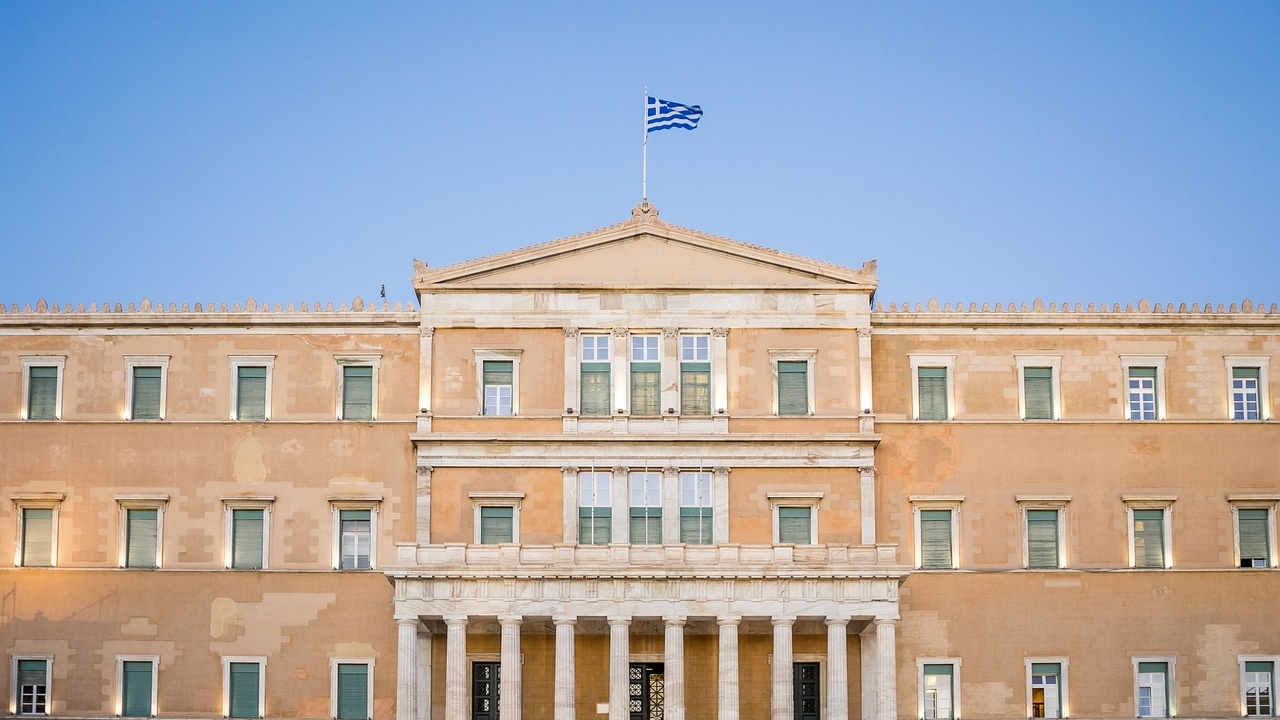 Главният прокурор на Гърция поиска сваляне на имунитета на 11 депутати от партия „Спартанци“