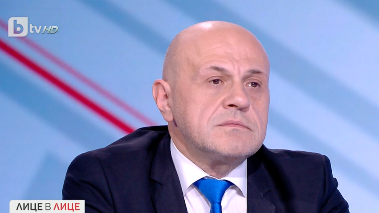 Томислав Дончев за зам.-министъра на електронното управление: Той не е оперативно лице, което трябва да работи с машините