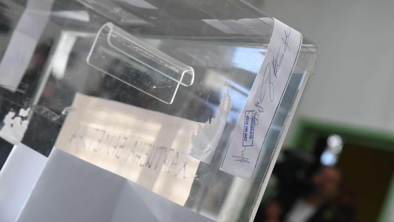 Член на СИК е ударил избирател и не му е позволил да гласува в Благоевград