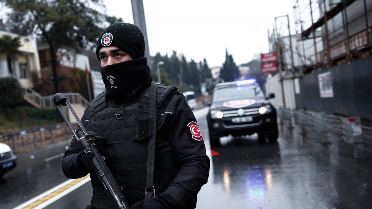 Турция обяви за ареста на четирима членове на ИД