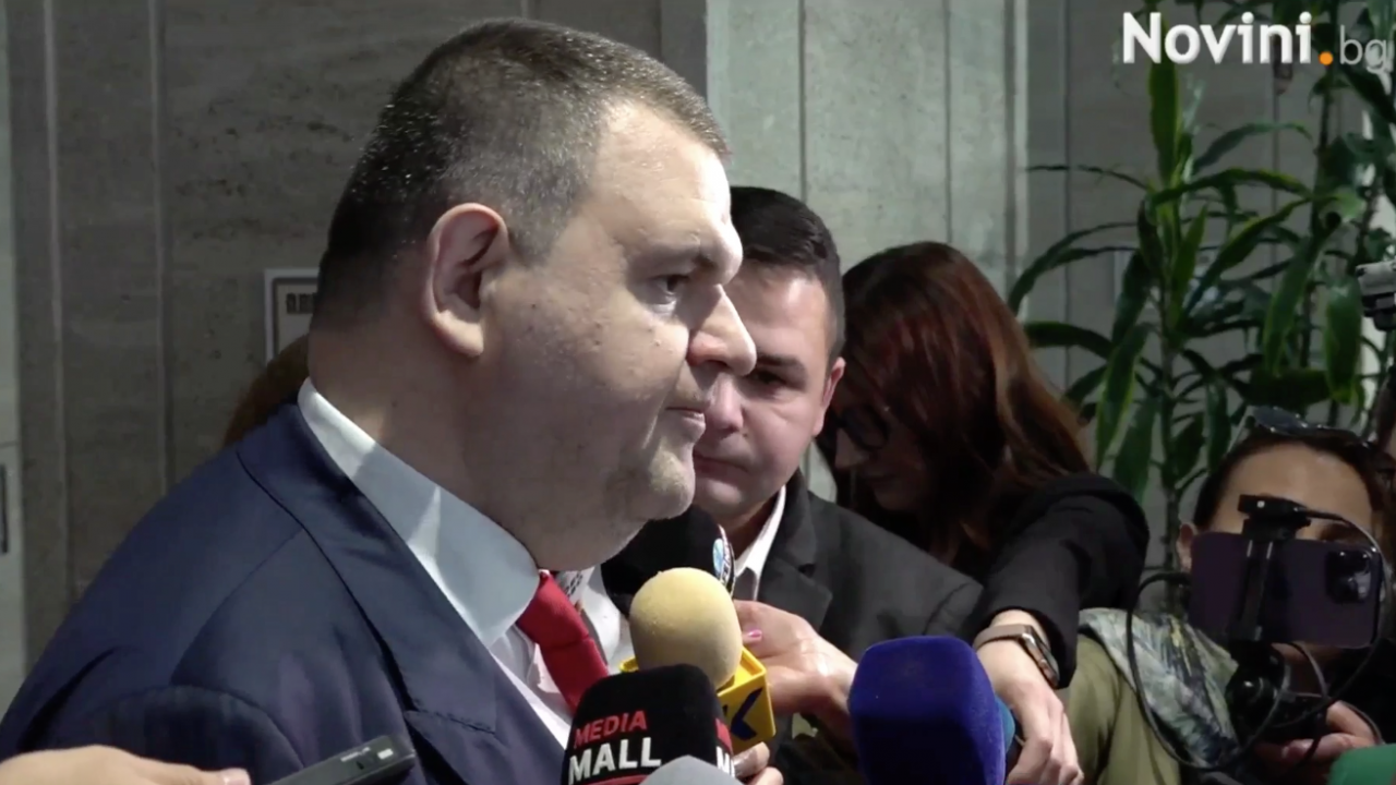 Пеевски: Дерогацията трябва да отпадне веднага, рискуваме демокрацията да си отиде от про-Путин партии