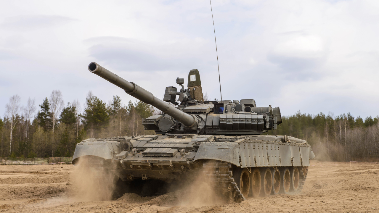 Канада разположи 15 танка в Латвия
