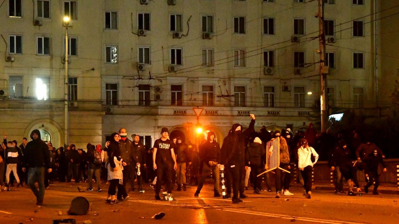 СДВР с брифинг след протеста срещу БФС снощи