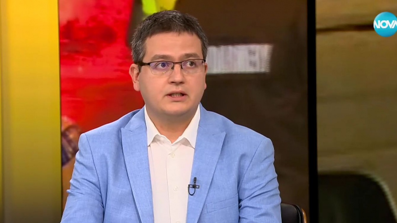 Журналистът Тодор Христов за протеста на феновете: Хората си поискаха футбола