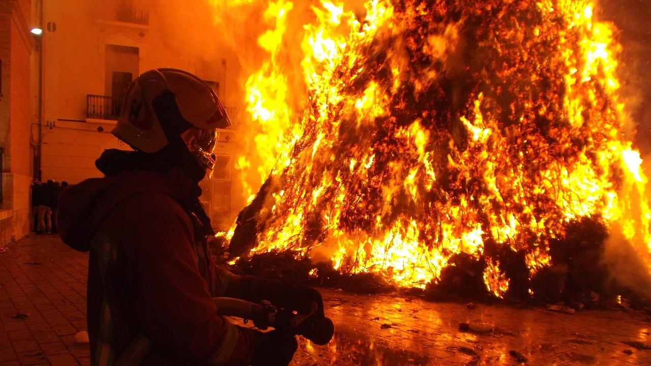 Общо 67 пожара са ликвидирани през последното денонощие в страната