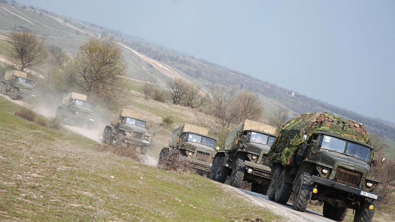 Военна техника ще се придвижва по основните пътища в страната