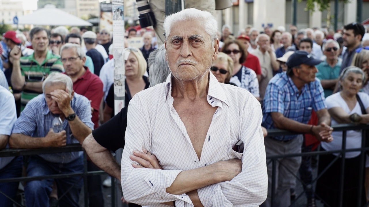 Гръцки пенсионери излязоха на протест