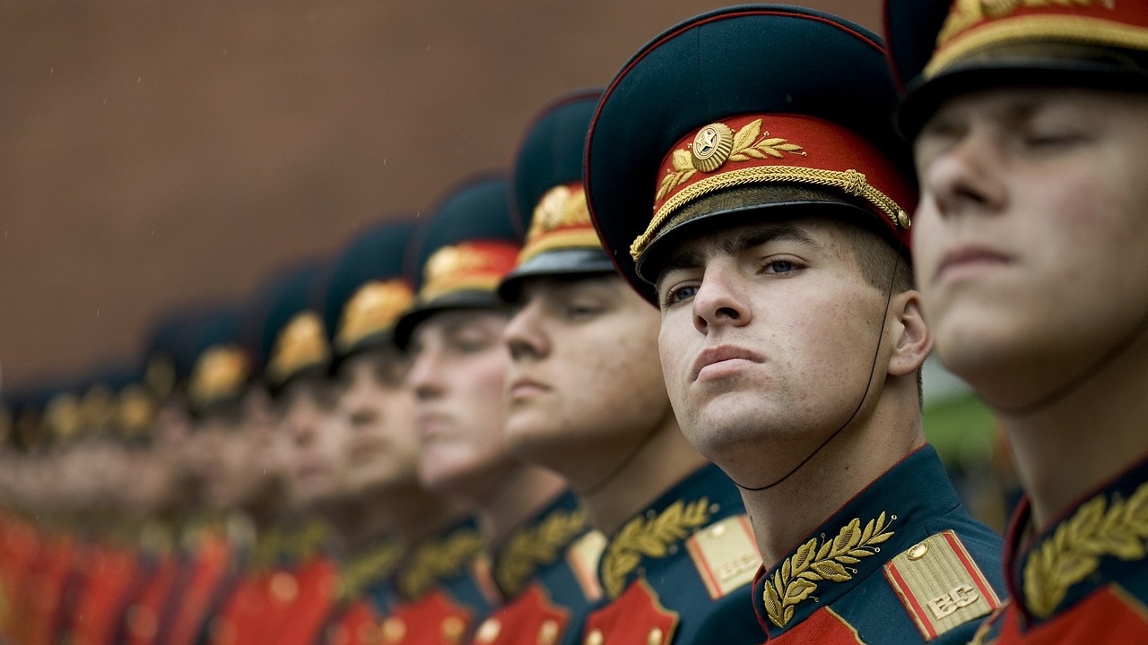 Русия принудително мобилизира до 15 000 мъже на месец