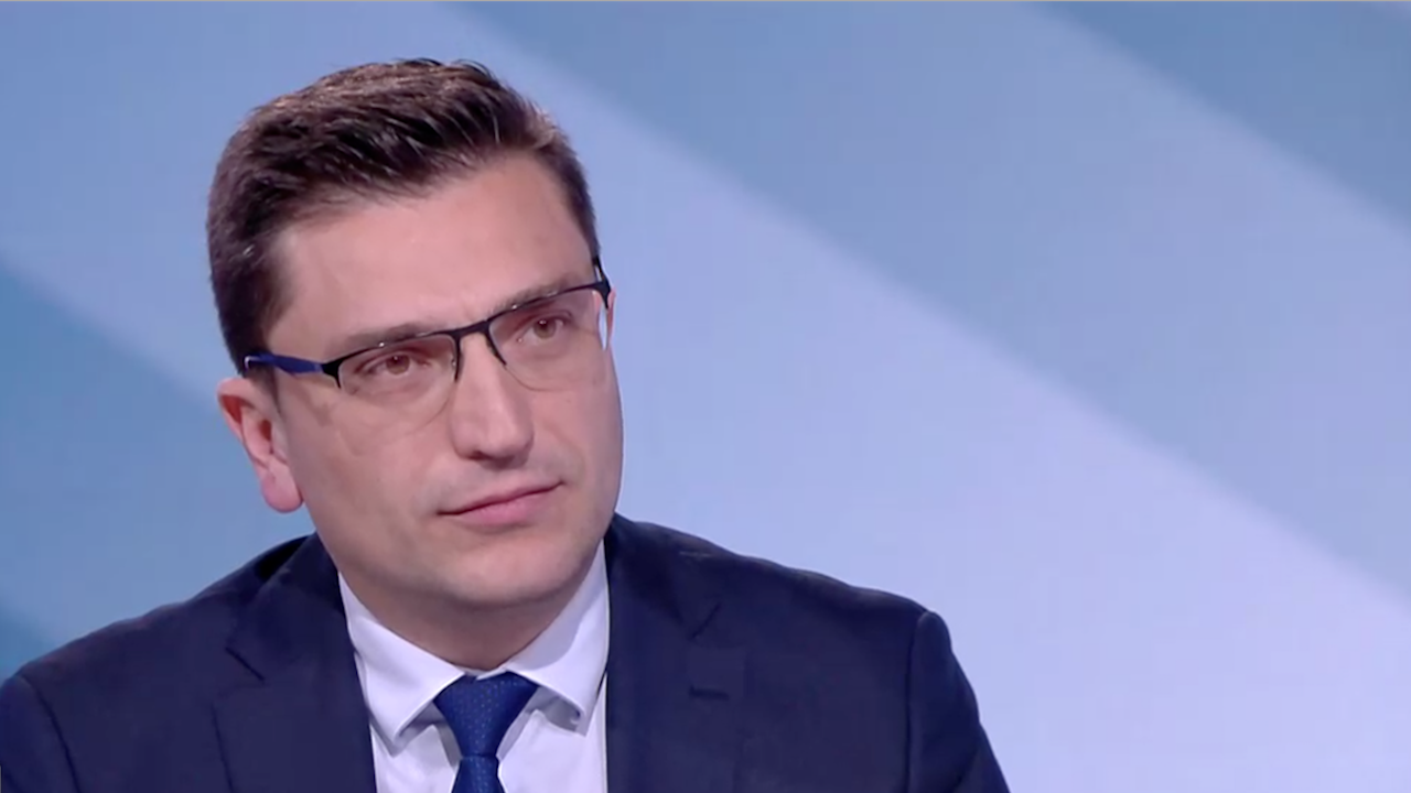 Венко Сабрутев: Радев говори за бюджет? Финансовият му министър говореше за фалит на държавата