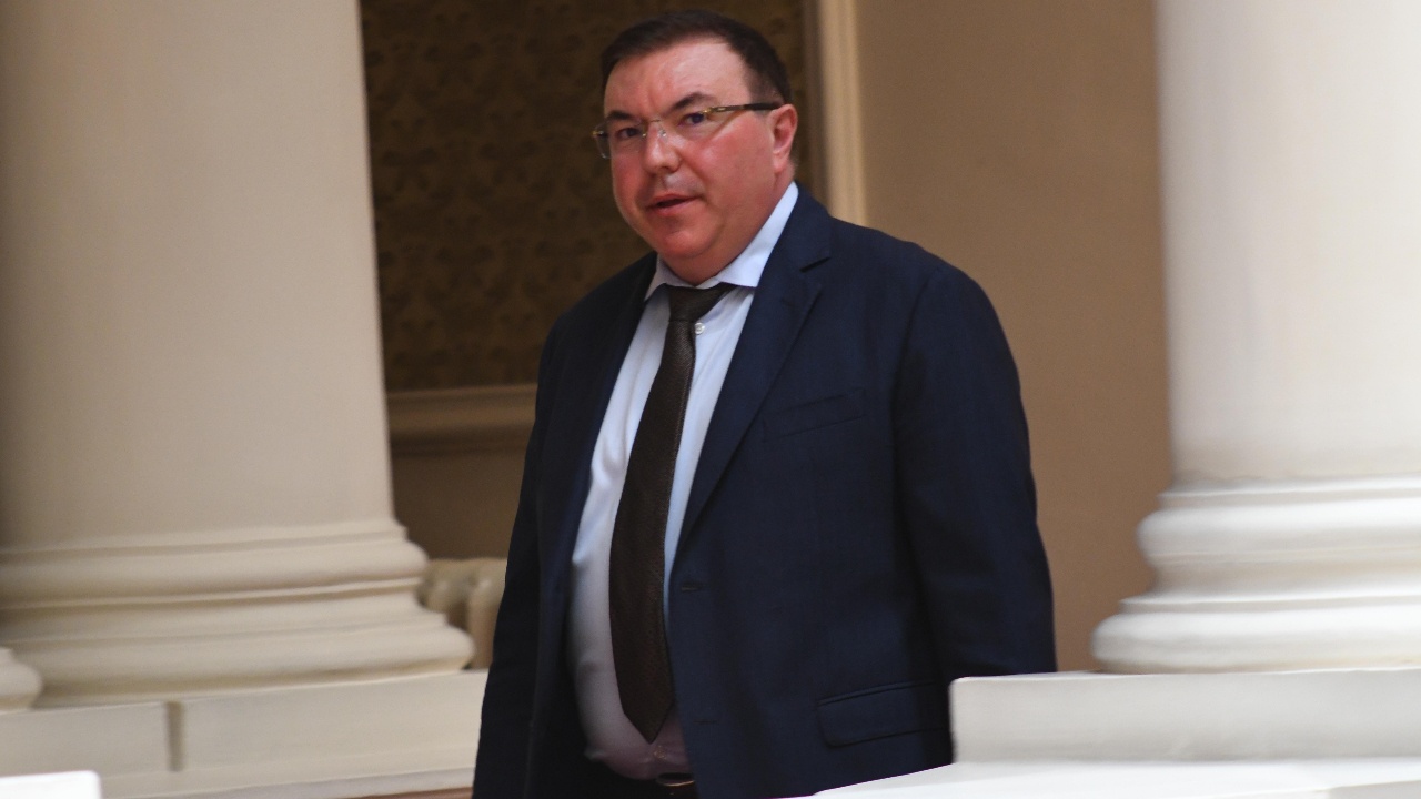 Костадин Ангелов: Сегашният управител на НЗОК лобира за частни интереси, ще се опитаме да го освободим