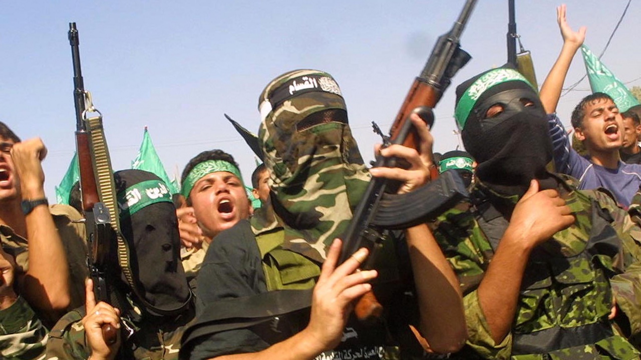 "Хамас": Израел уби  700 души за последните 24 часа