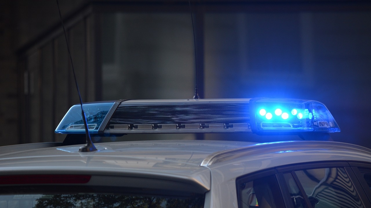 Полицията в Плевен разследва палеж на автомобил, извършен тази нощ