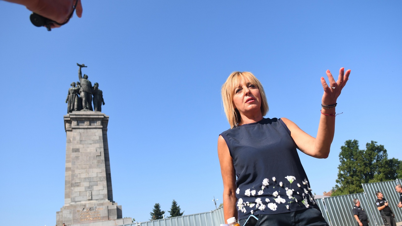 "Изправи се, България!" ще обжалва заповедта за премахване на Паметника на Съветската армия