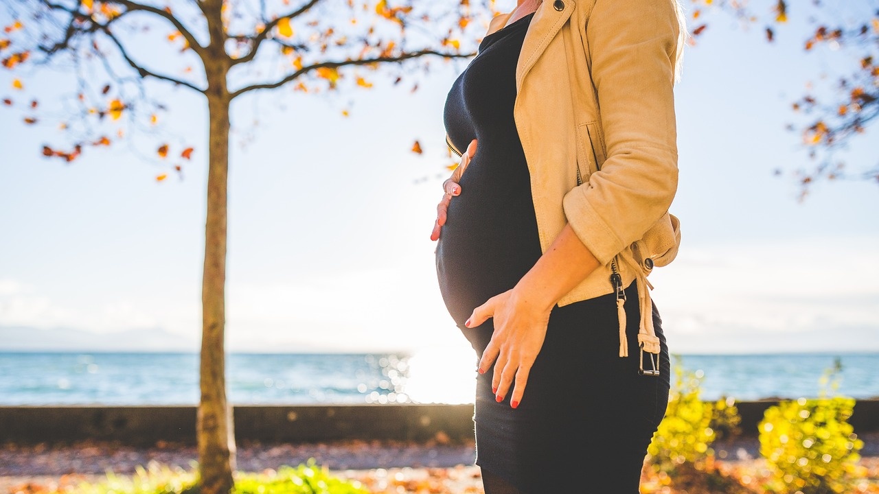 Рядък тип бременност: Бебе се развива в червотото на майката