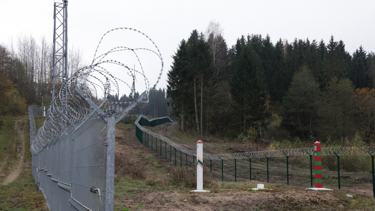 Естония укрепва част от границата си с Русия