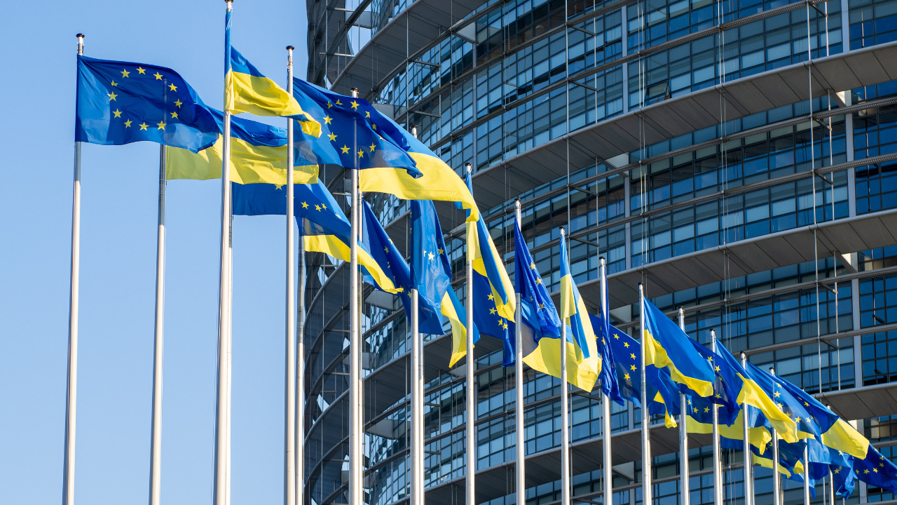 Лидерите от ЕС решават за финансовата помощ на Украйна и перспективата ѝ за членство в съюза