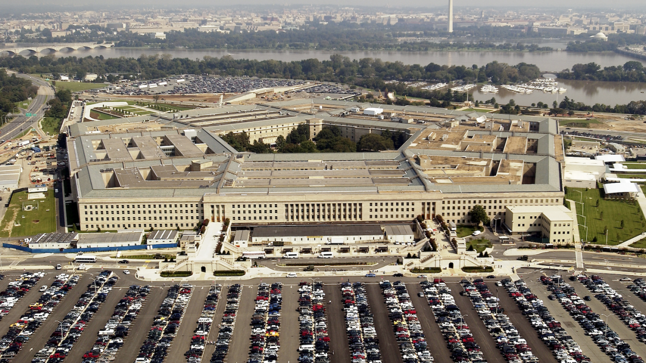 Сенатът на САЩ прие законопроект, разрешаващ рекордни разходи за отбрана в размер на 886 милиарда долара