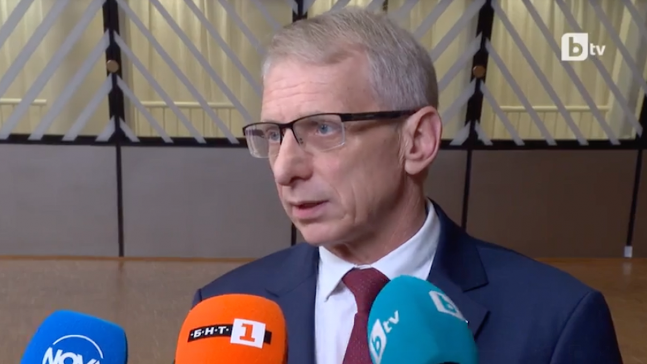 Проф. Денков: Унгария заяви, че ако не премахнем таксите за руския газ, ще ни наложи вето за Шенген