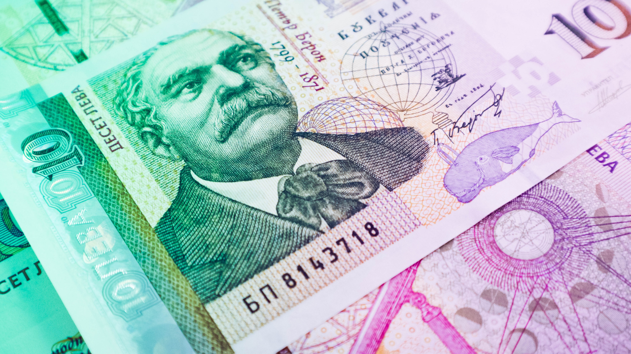 Над 45% от българите искат бюджетът за 2024 да залага на финансова стабилност