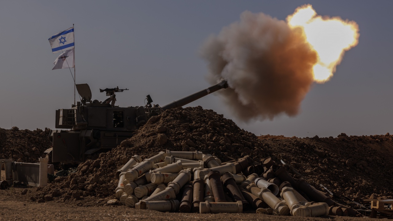 Израел удари цели на Хизбула в Ливан