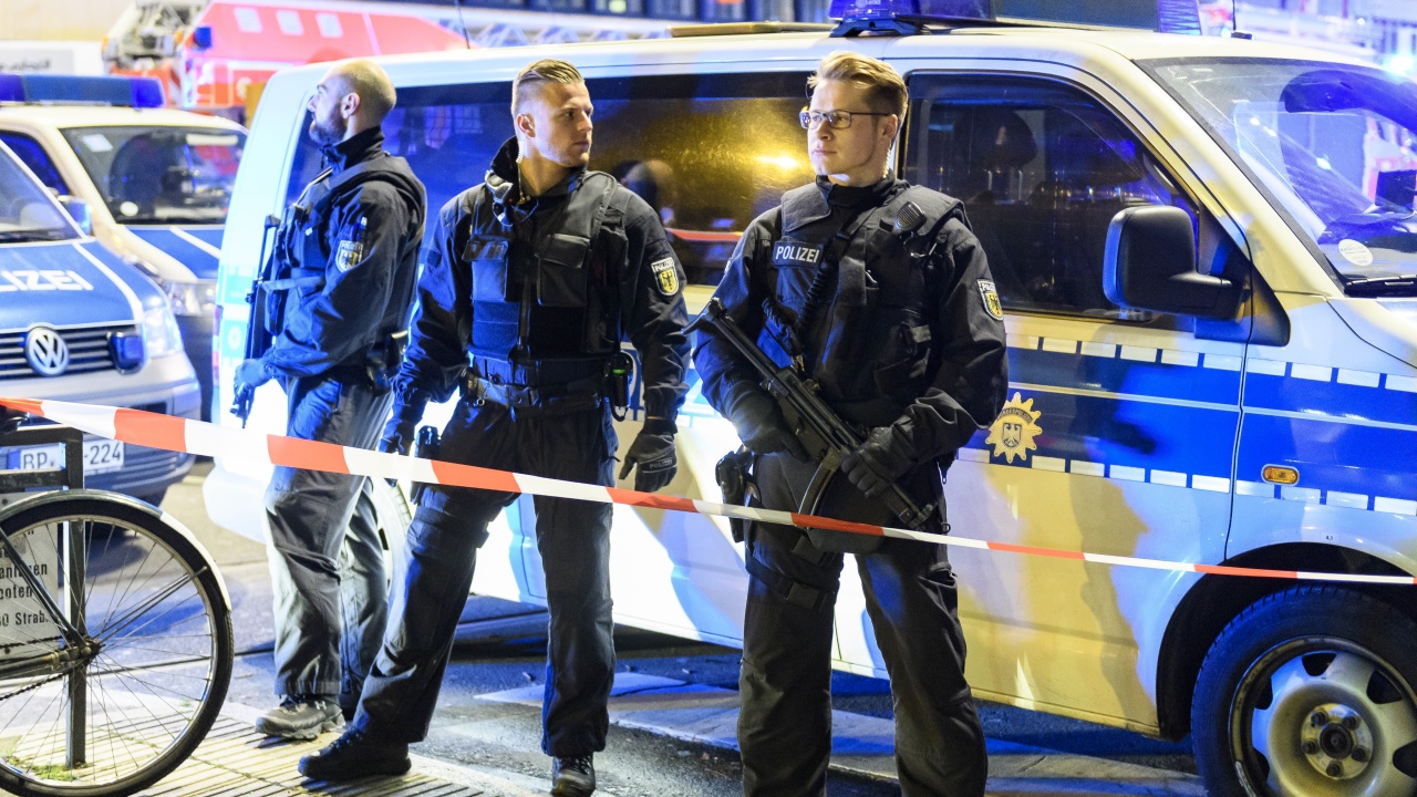Полицията в Берлин планира безпрецедентно засилено присъствие на Нова година