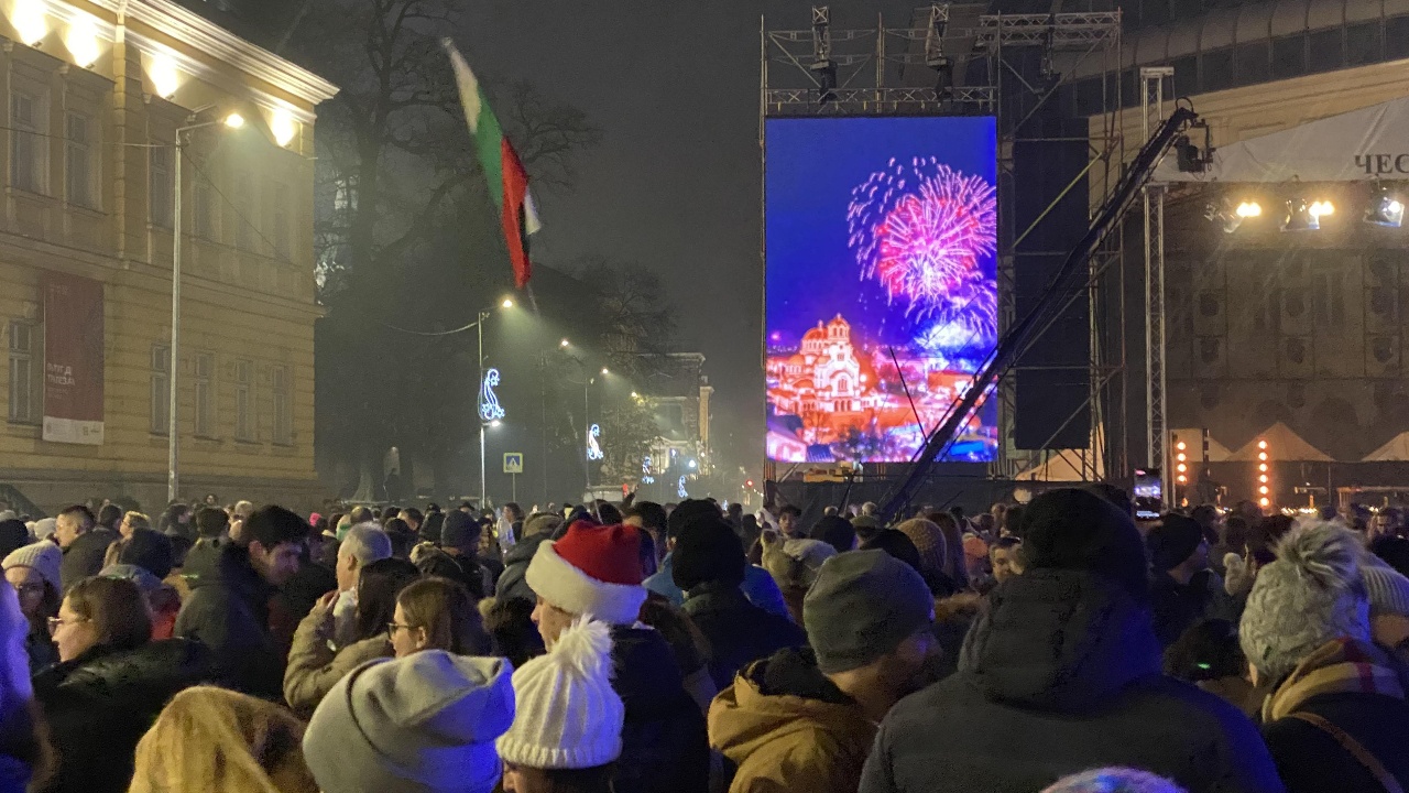 Новогодишен концерт в София ще има, но без заря. Ето кои изпълнители ще участват в празничната програма