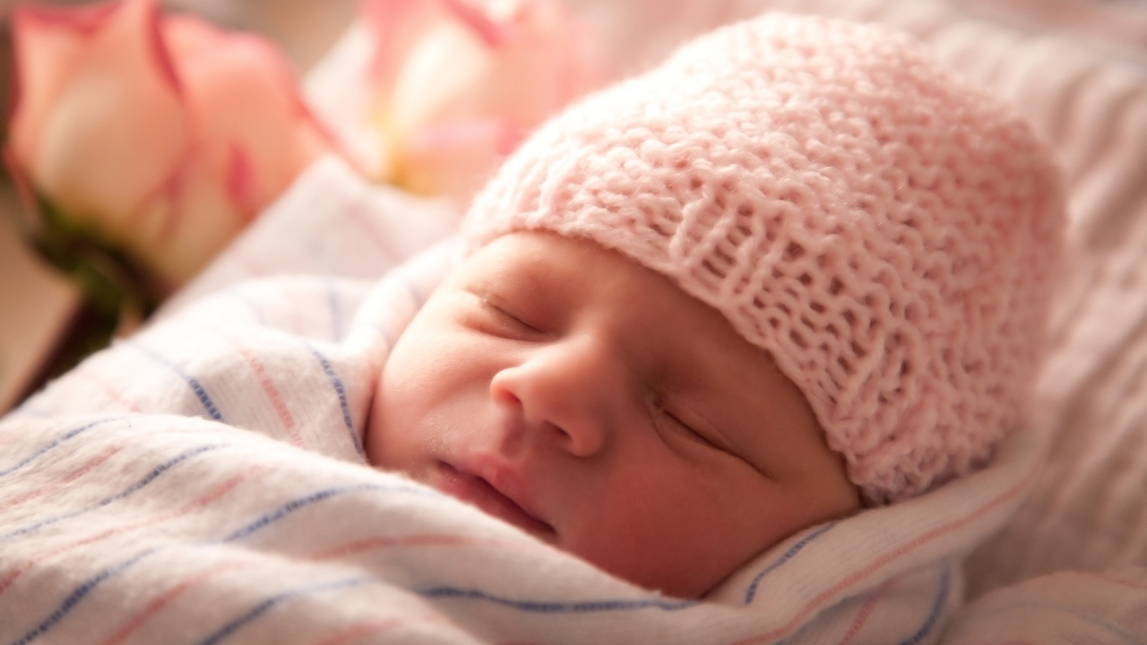 Момиче е първото бебе, родено в "Майчин дом" в София