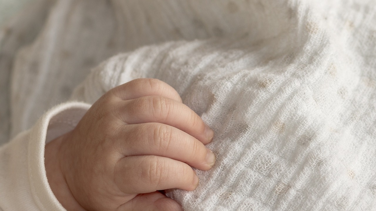 16-годишна роди първото бебе за 2024 г. във Враца