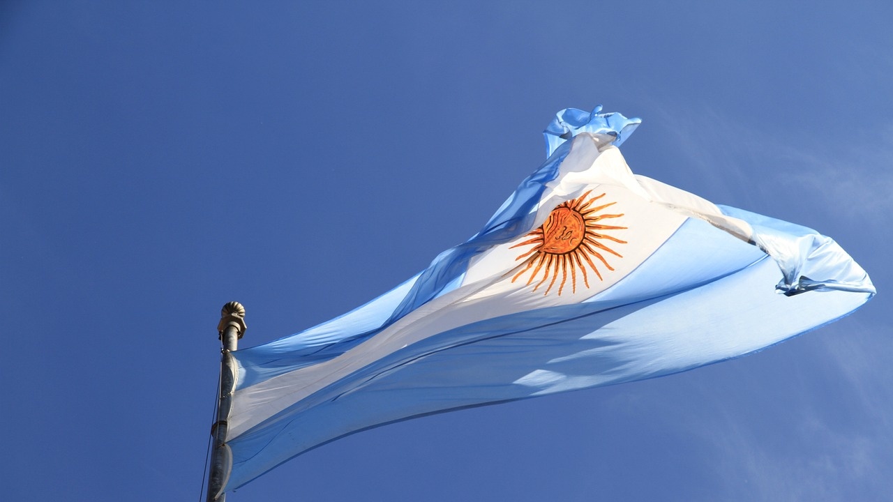 Трудовите реформи в Аржентина на президента Милей са временно спрени