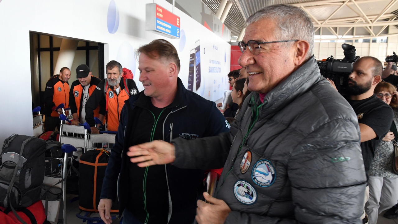 Българската антарктическа станция е разконсервирана, съобщи проф. Христо Пимпирев