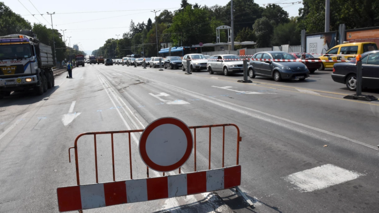 От днес: Затварят за 2 години част от локалното платно на „Цариградско шосе”