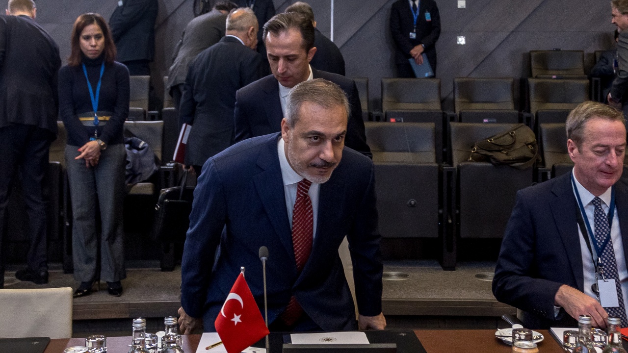 Турският външен министър ще бъде днес на официално посещение в Киргизстан